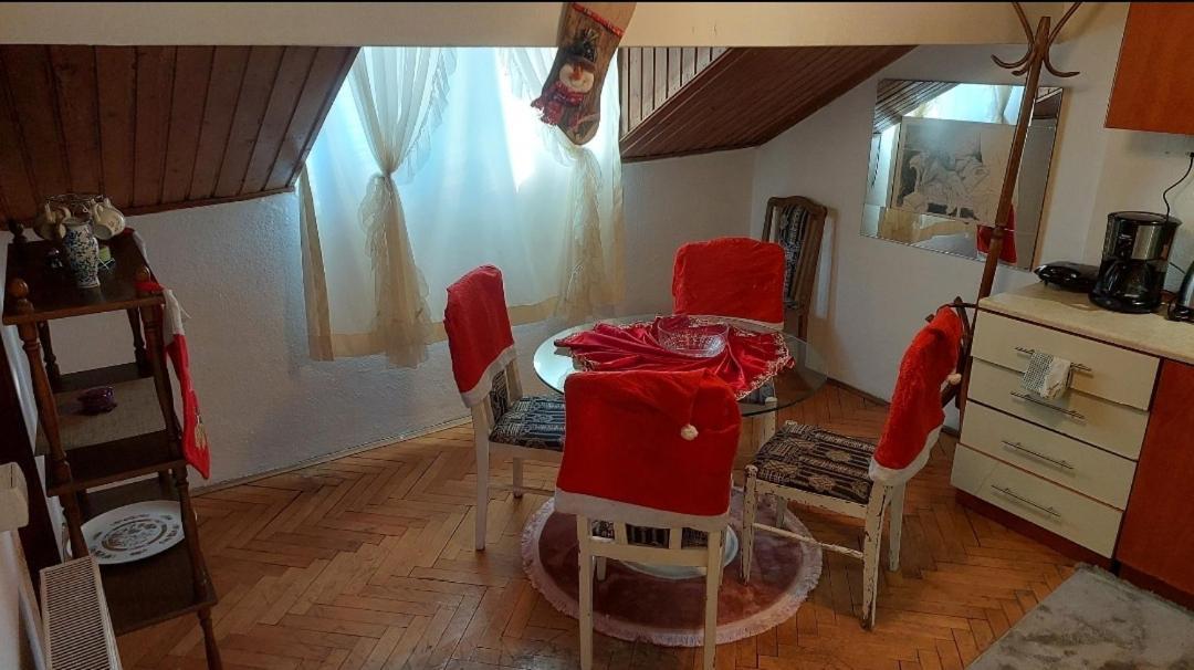 プリシュティナOld Street Houseアパートメント エクステリア 写真